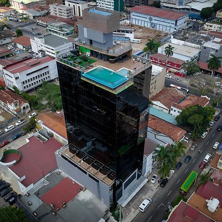 Innfiniti Hotel & Suites Panama Stadt Exterior foto