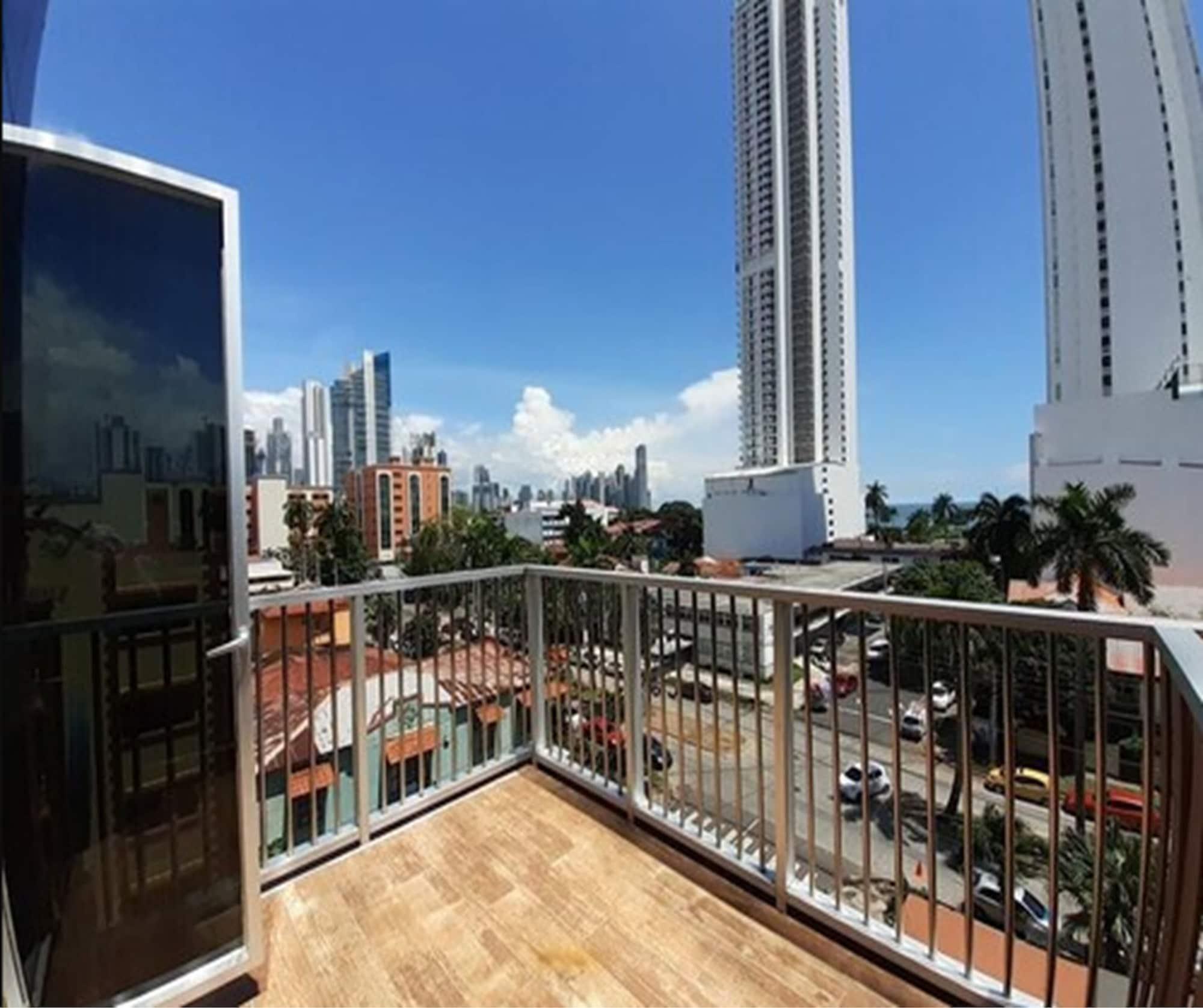 Innfiniti Hotel & Suites Panama Stadt Exterior foto
