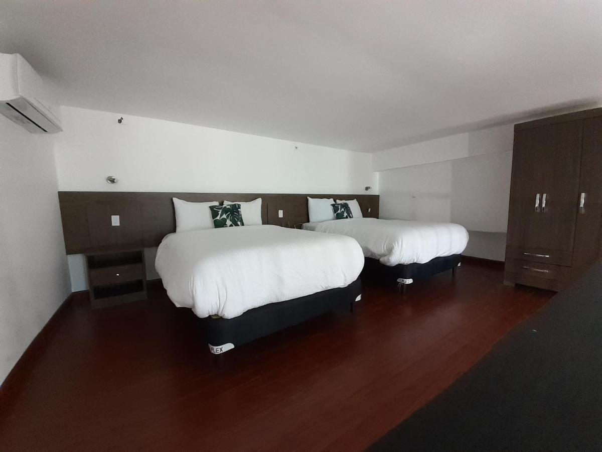 Innfiniti Hotel & Suites Panama Stadt Exterior foto
